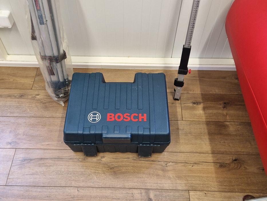 Niwelator Laserowy Bosch GRL 300HVG Jak nowy Idealny stan
