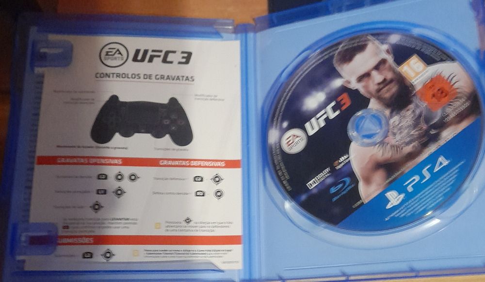 Jogo PS4 UFC3 (usado)