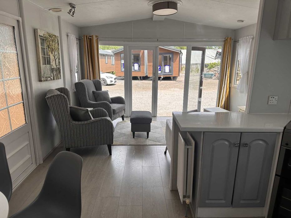 Tiny home 44m2. Double glazed. 2 bedrooms. Willerby Granada.