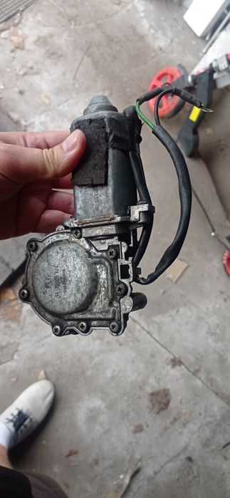 Електромотор Siemens 12В вольт v volt