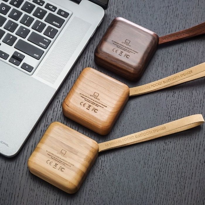 Coluna Bluetooth Portátil em Madeira Natural (Novo e Embalado)