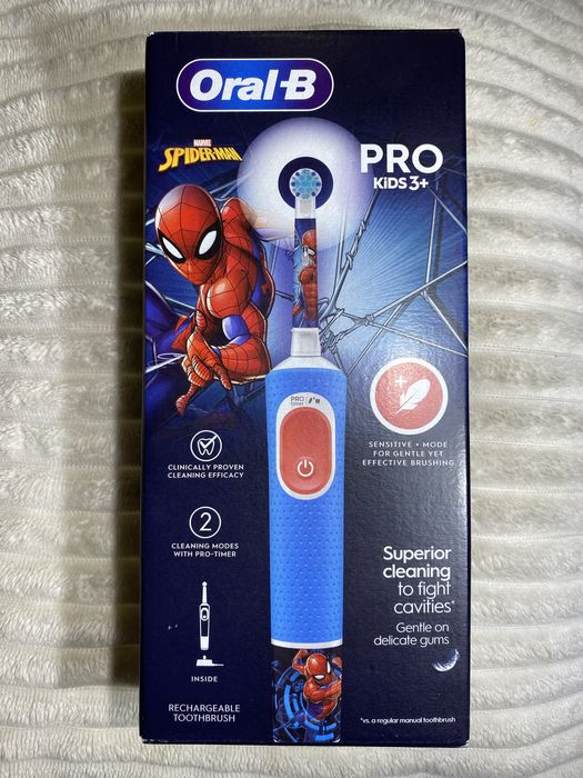 Oral-B Pro Kids Spider-Man Z Etui Szczoteczka Elektryczna Dla Dzieci