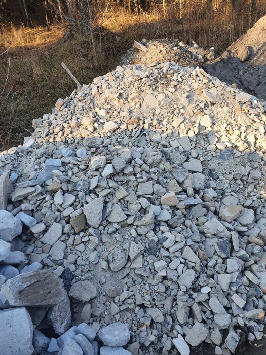 Продам строймусор, щебень з асфальтом, підсипка (основа)для дороги,