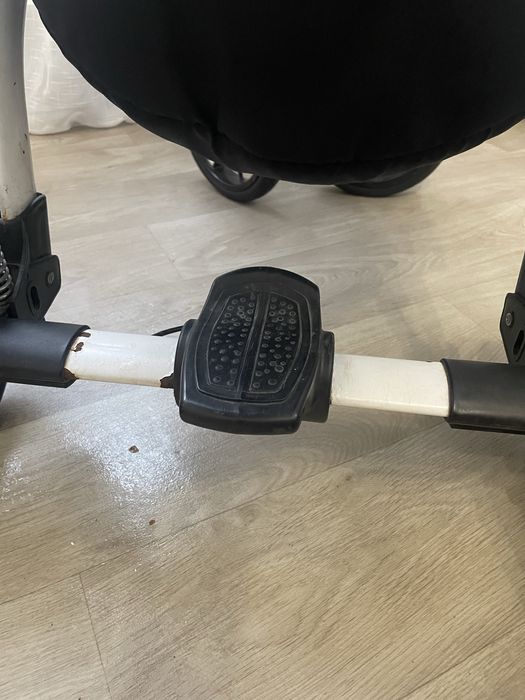 Продам коляску 2 в 1