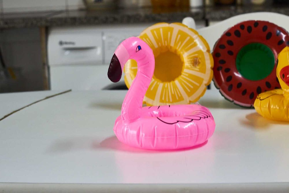 Conjunto de 4 boias insuflaveis para copos na piscina