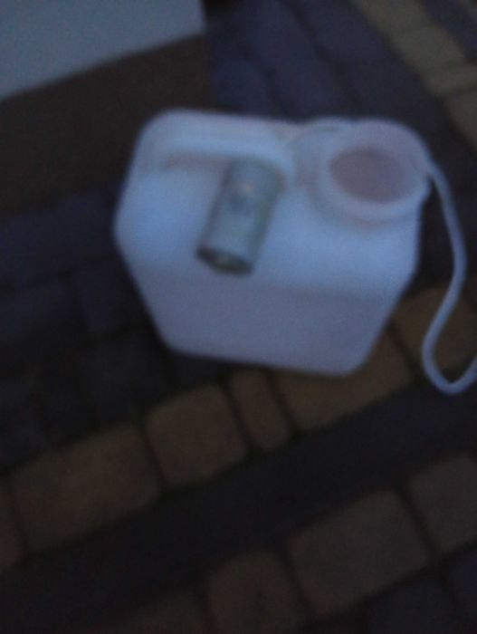 Zbiornik wody z pompką