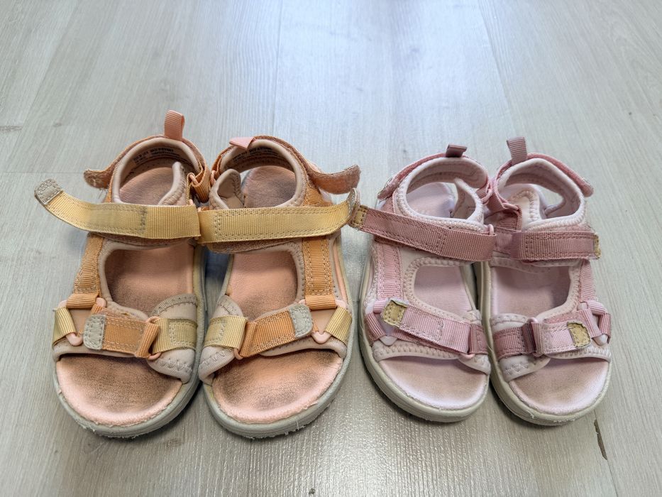 Віддам дитячі босоніжки