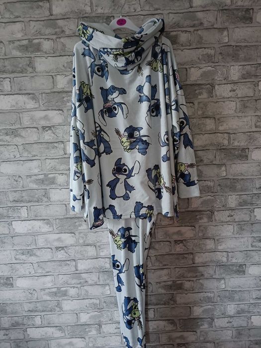 Miękka piżama welurowa z kapturem Disney Stitch PRIMARK
