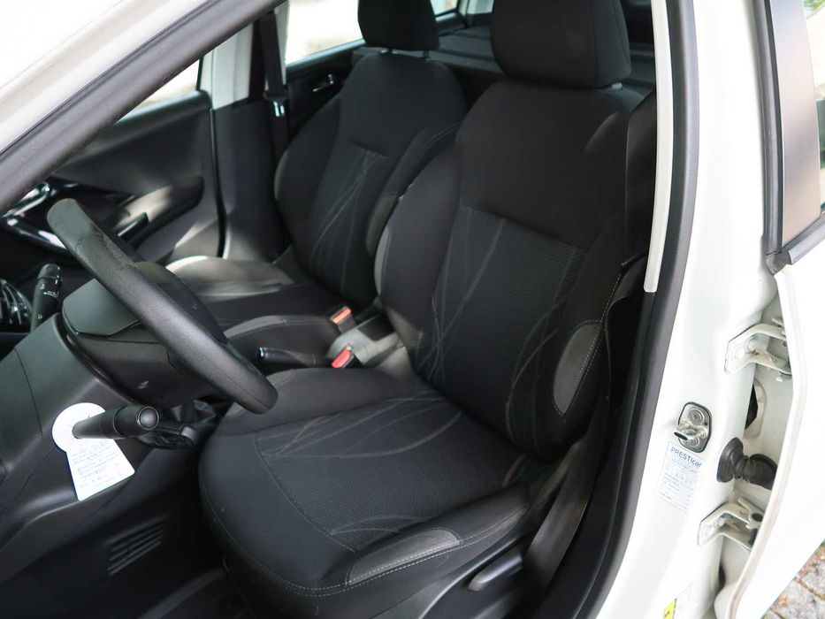 Peugeot 208 1.4 HDI Comercial, 2015
