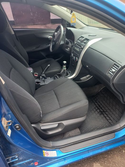 Продам тойоту королу