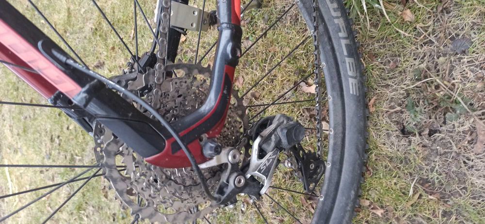 Rower elektryczny Giant Dirt Hybryd