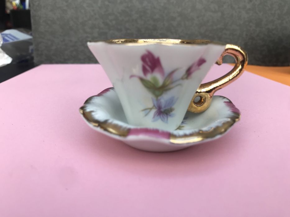 Chavena miniatura pintada a mao