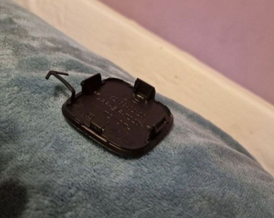 Zaślepka Haka Toyota Corolla OE 021200 hak zderzak osłona