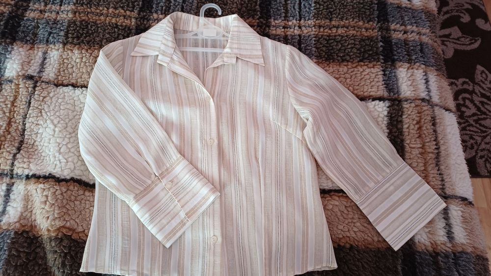 Bluzka damska rozm 40 beżowo-kremowa.