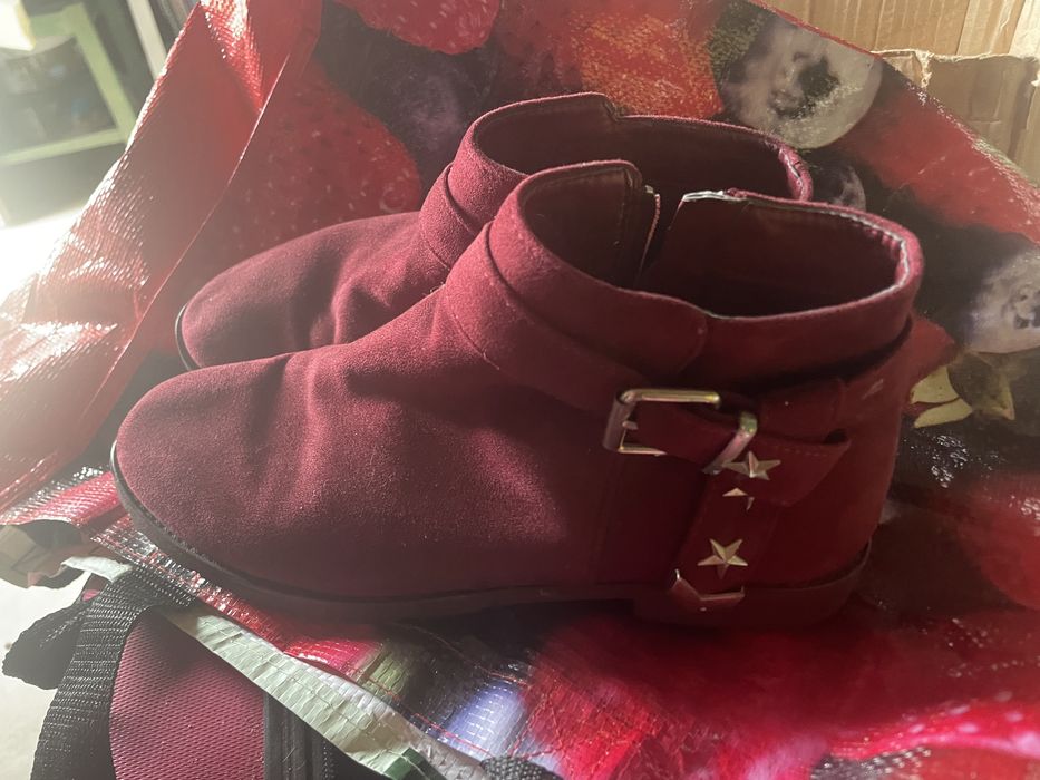 Sapatilha preta e tenis rosa cada e 5 eros sapatilha 7