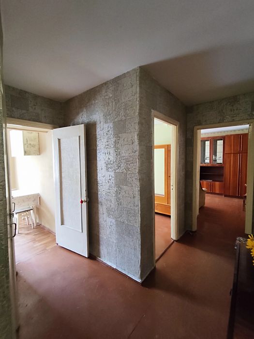 Продам 3к квартиру на Кн. Романа. 57 м.кв.