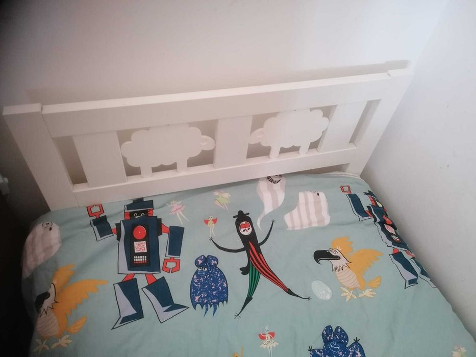 Cama de Criança 70x160 cm (IKEA) c/estrado ripas e colchão