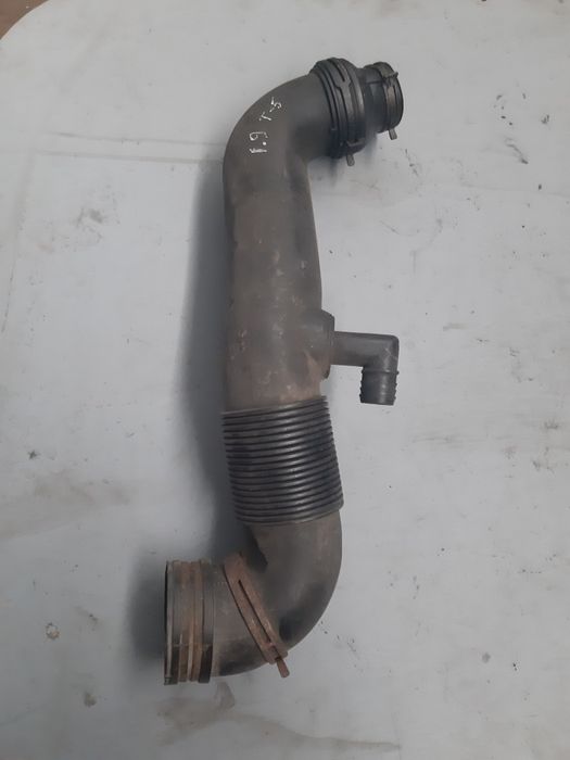 Патрубок Volkswagen .Патрубок Т5.Патрубки Фольцваген Транспортер .