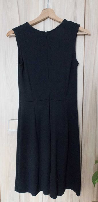 Sukienka mała czarna elegancka XS