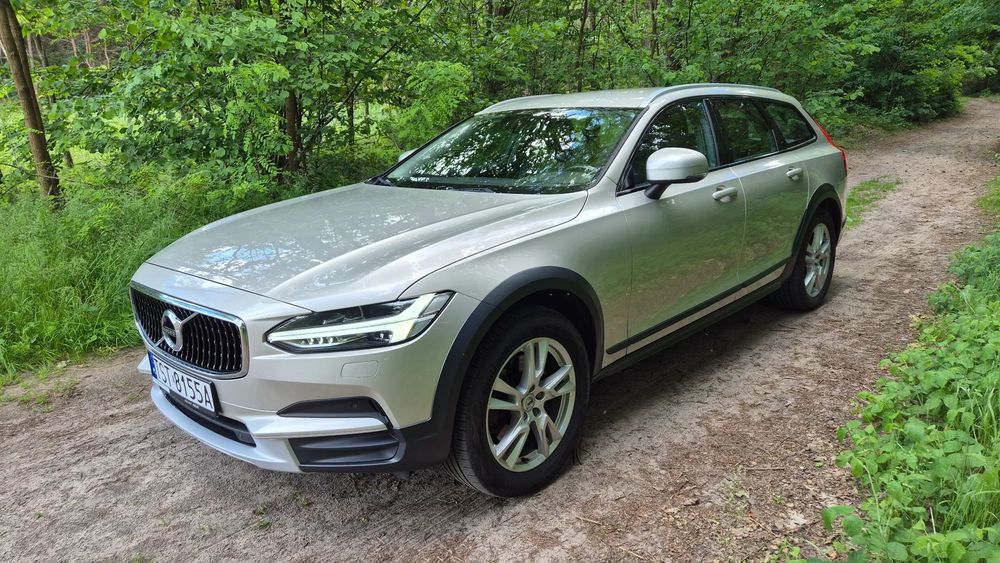 Volvo V90 Cross Country