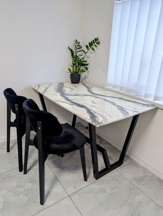 Стіл з ЛДСП та епоксидної смоли