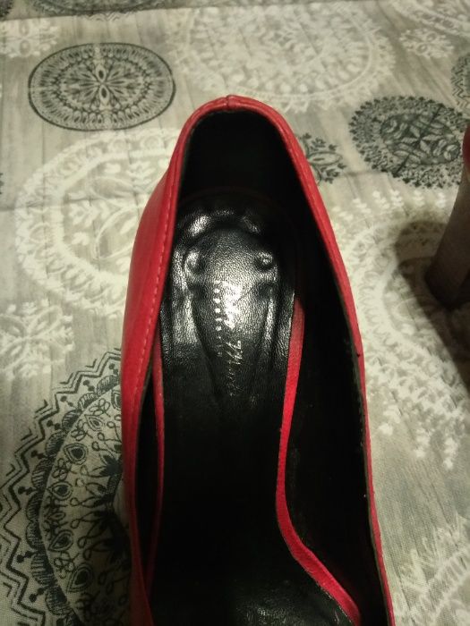 Sapatos de Salto - Pedro Martins (Vermelhos; Tamanho 36)