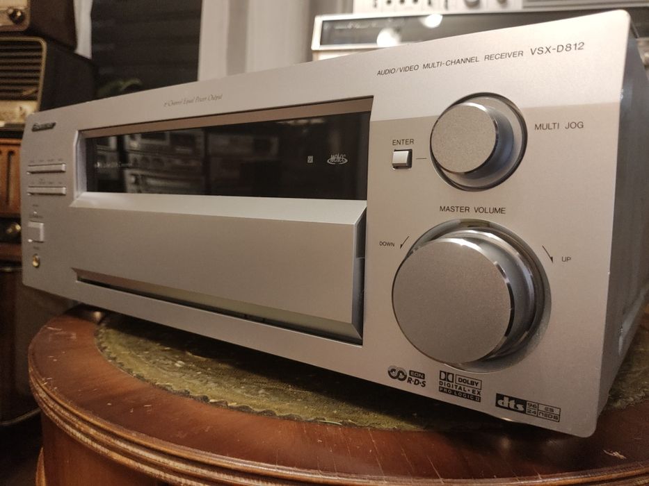 Amplituner Pioneer VSX D812 6.1 6x100W