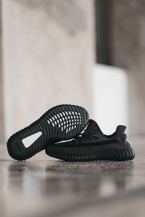 Кросівки Кроссовки Yeezy Boost 350 V2 Black повсякденні
