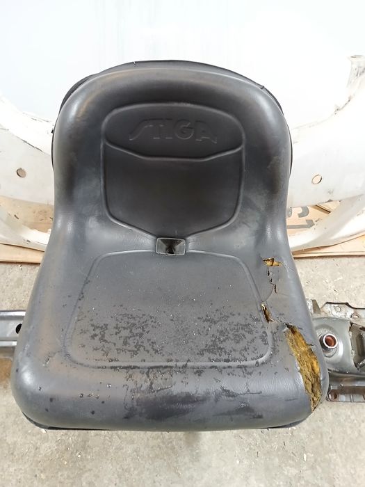 Stiga сидіння косарки