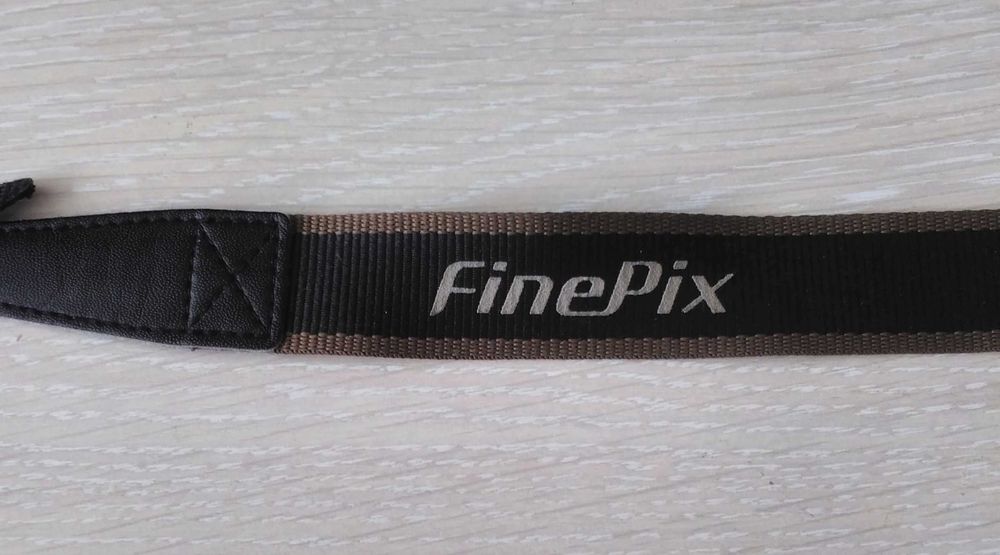 Ремень на плечо для фотокамеры  FUJIFILM FinePix
