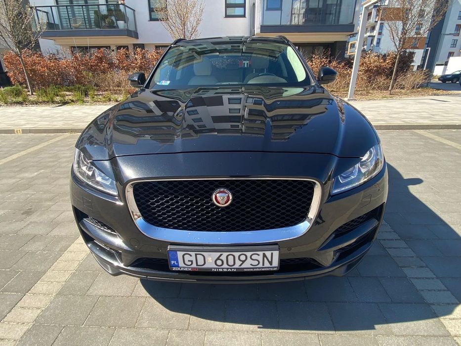 Jaguar F-Pace