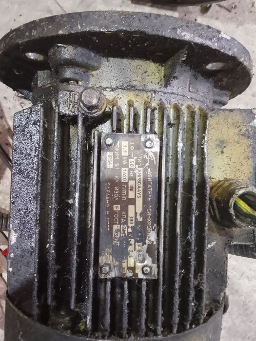 Продам электродвигатель 2.8 кВт