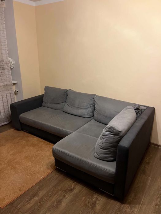 Duży narożnik z funkcją spania