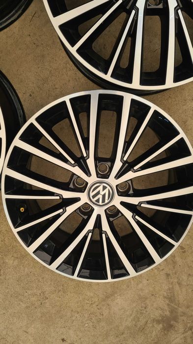 Felgi aluminiowe VOLKSWAGEN TOURAN GOLF ! 17 Cali ! MONTAŻ!