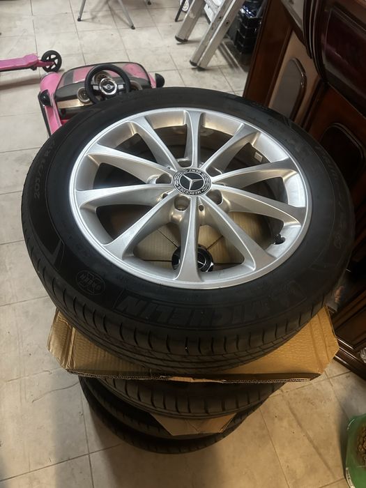 Mercedes benz Jantes originais 17” com pneus