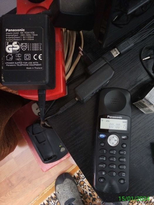 Повністю робочий радіотелефон Panasonic чи як зарядне батарейок aaa