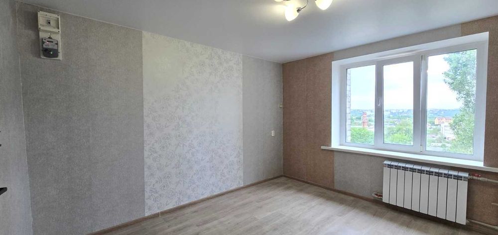 Продам 1 комн гостинку с РЕМОНТОМ, Салтовка J