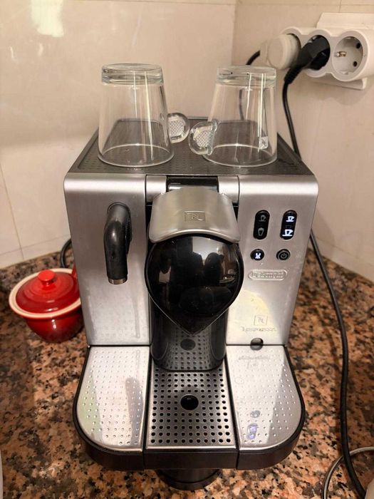 Nespresso DeLonghi Lattissima EN660
