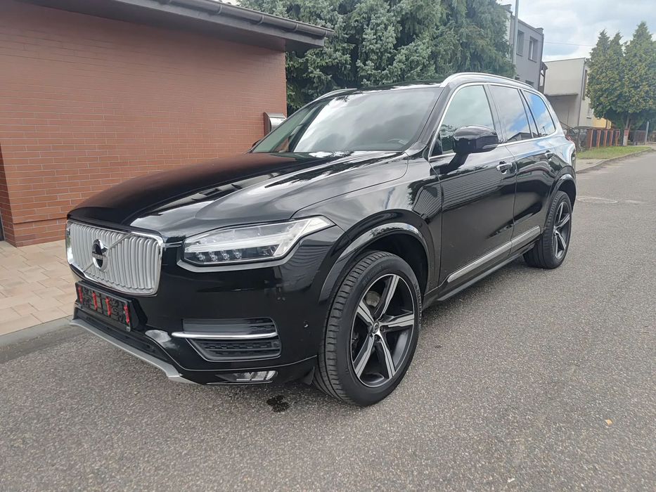 Volvo XC 90 VOLVO XC90 D5 AWD INSCRIPTION 7osób serwisowany