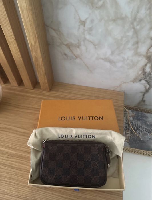 Louis vuitton mini pochette