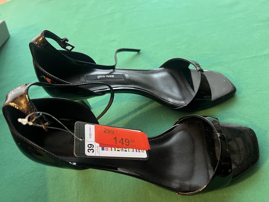 Gino Rossi sandaly na szpilce/czarne 39
