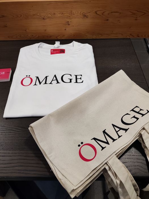 T-shirts / Sweats / tote bags e outros com personalização á sua esco