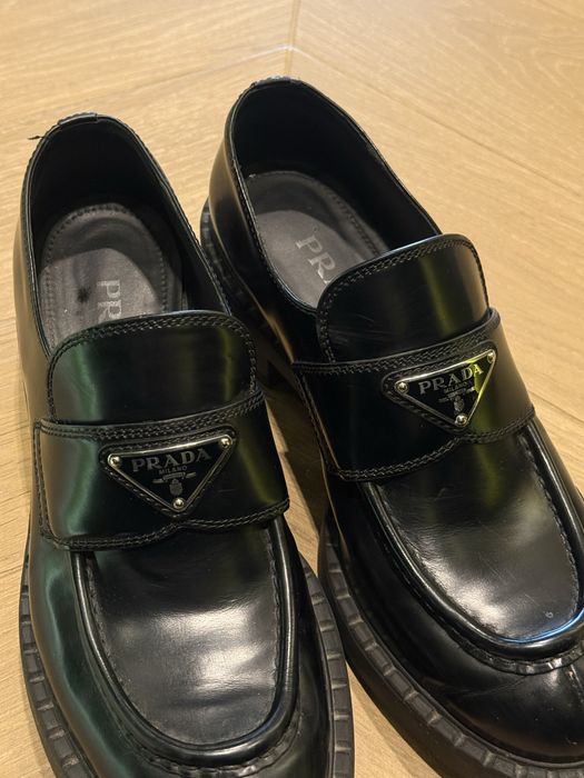 Лоферы Prada 38,5