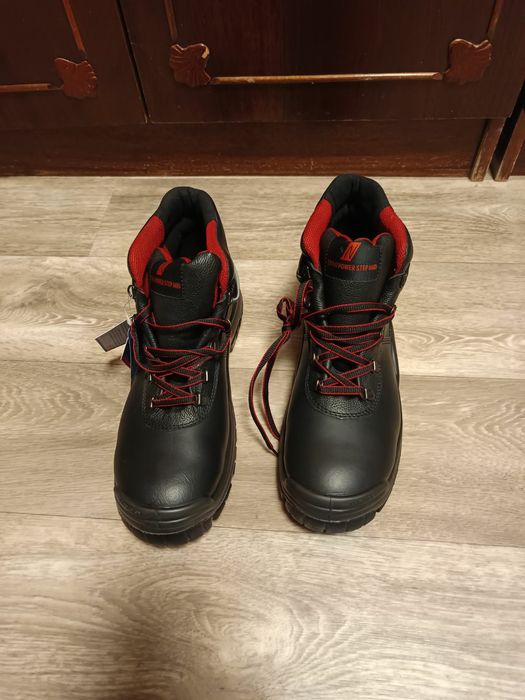 Чоботи спецові 43 розмір.