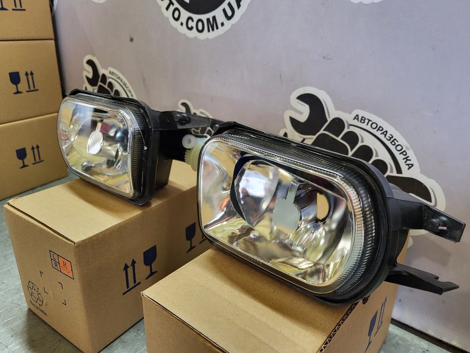Протитуманні фари туманки W203 C-class рестайл Mercedes