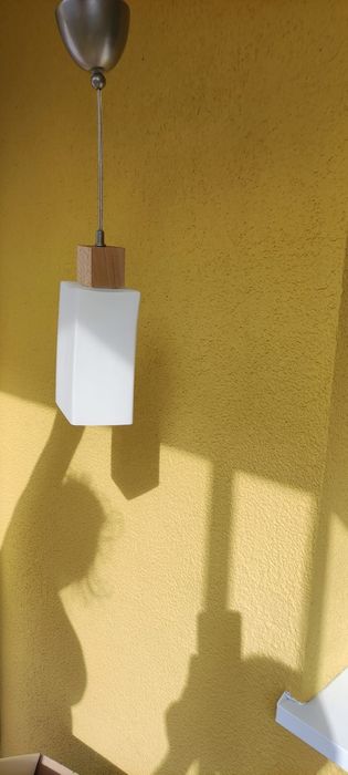 Lampa wisząca szkło biale