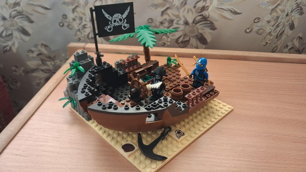 Лего конструктор 1.2 кг