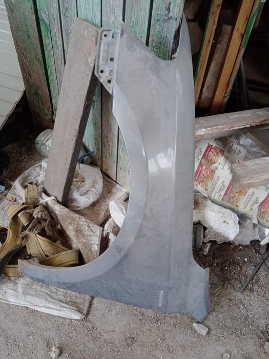 Ліве крило фольцваген пасат В 7