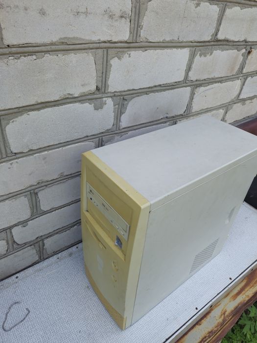 Комп'ютер системний блок Pentium 3