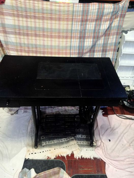 Maquina de costura Singer em ótimo estado